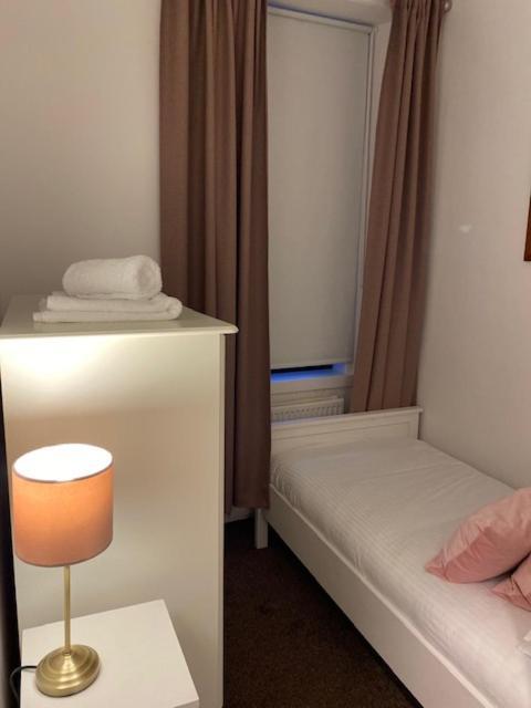 דנפרמליין Glenfinnan - Two Bedroom Apartment מראה חיצוני תמונה